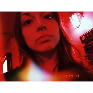 Meet your Posher, Macey